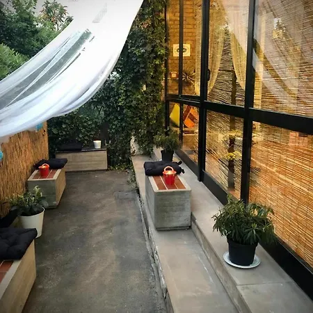 Room In Bb - Hotel Villa Alexandra - Beautiful And Welcoming Double Room