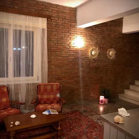 Room In Bb - Hotel Villa Alexandra - Beautiful And Welcoming Double Room * San Mauro Mare